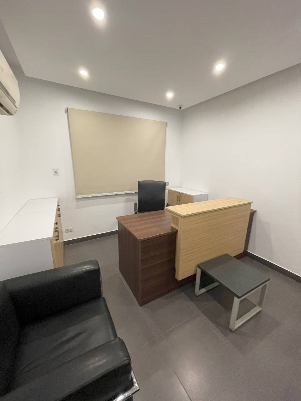 مقر اداري للايجار مرخص ومكيف ومفروش