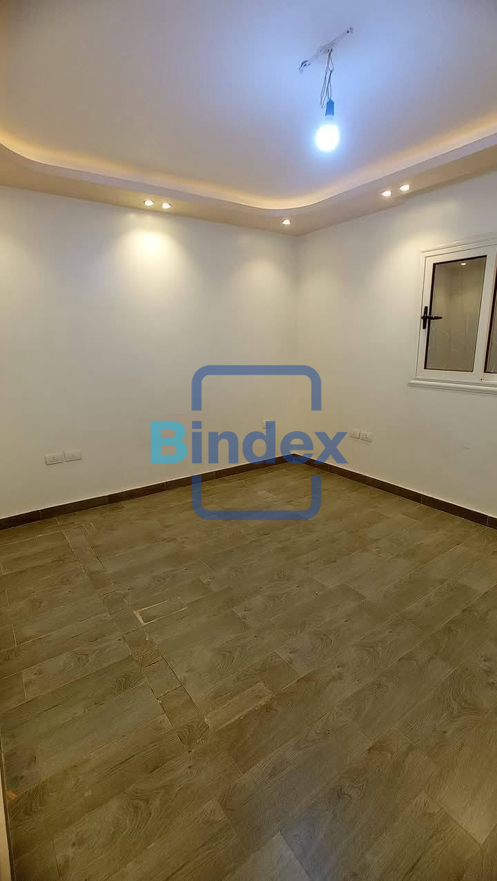 مكتب للايجار  70 متر مرخص اداري بالسادس من اكتوبر