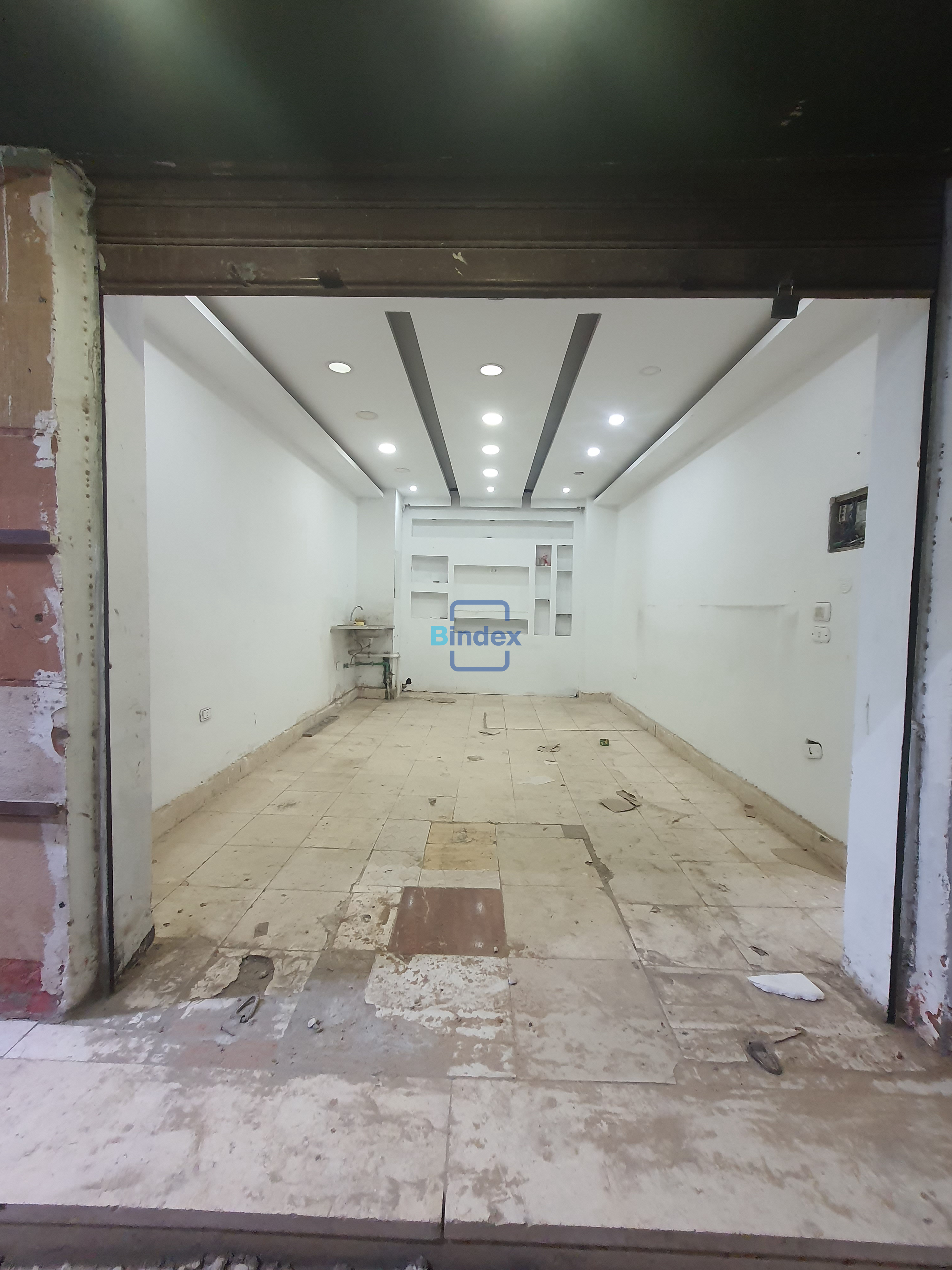 محل للبيع بالمقطم 