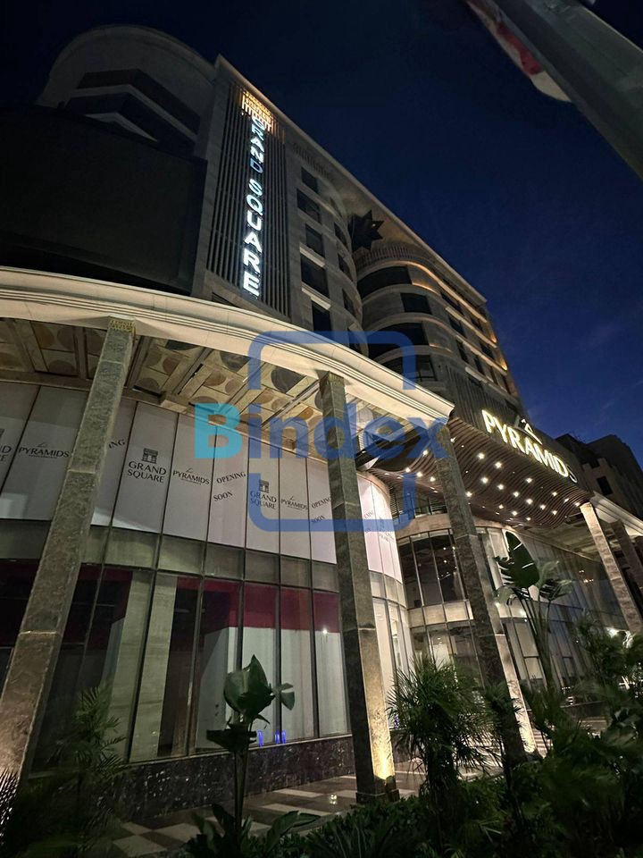 مكتب اداري للبيع متاجر بالفعل ب37,000 شهريا في مول تجاري واداري 