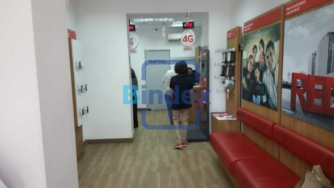 محل للايجار بارض الجولف 