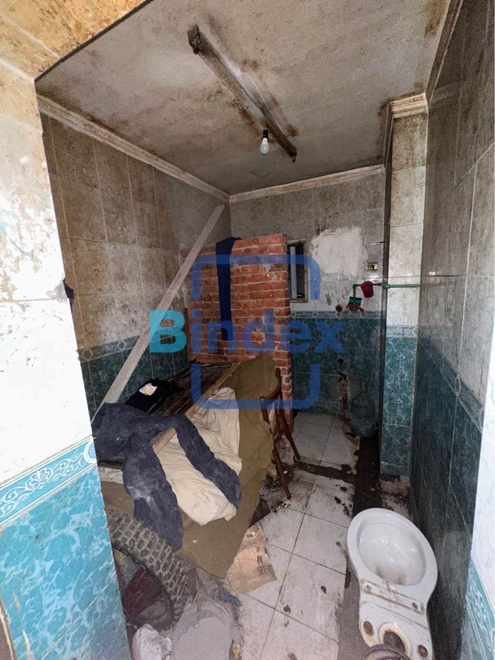 4 محلات للبيع بسعر محل واحد