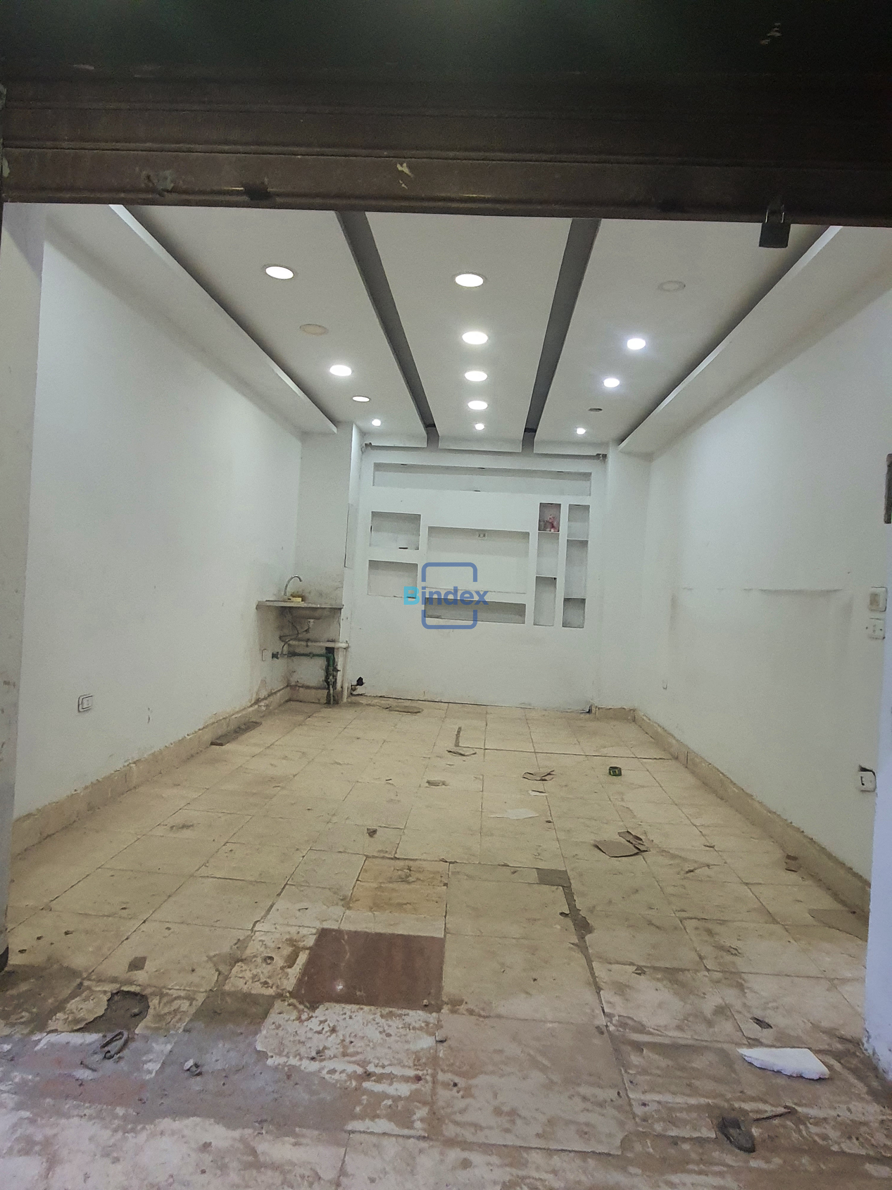 محل للبيع بالمقطم 