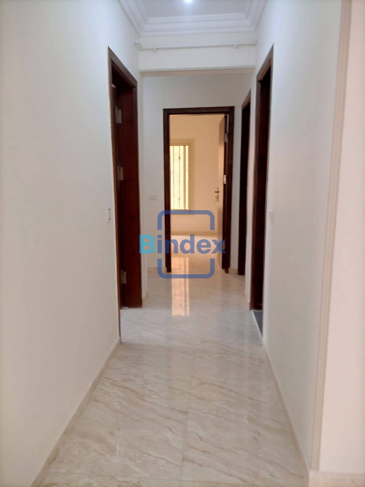 مقر ايجار علي المحور الخدمي اكتوبر سعر، مميز