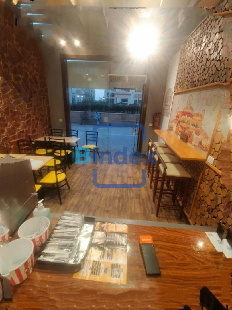 مطعم فرايد تشيكن 90 متر للايجار بالرحاب 
