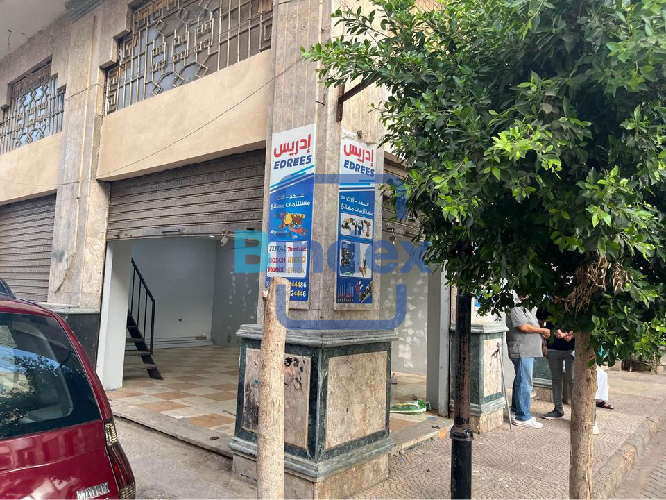 محل للبيع دورين بمول بترا بالعاشر من رمضان 