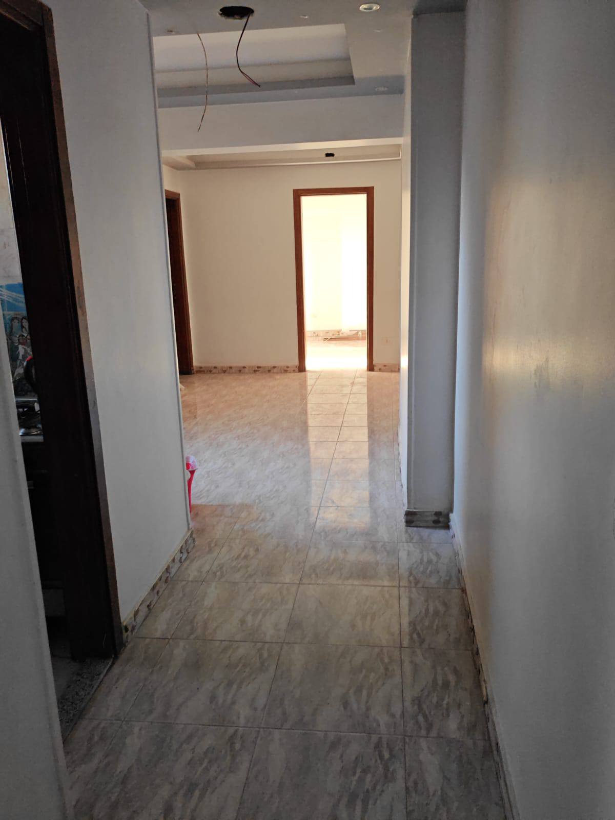 للإيجار مكتب إدارى بشارع القصر العيني 