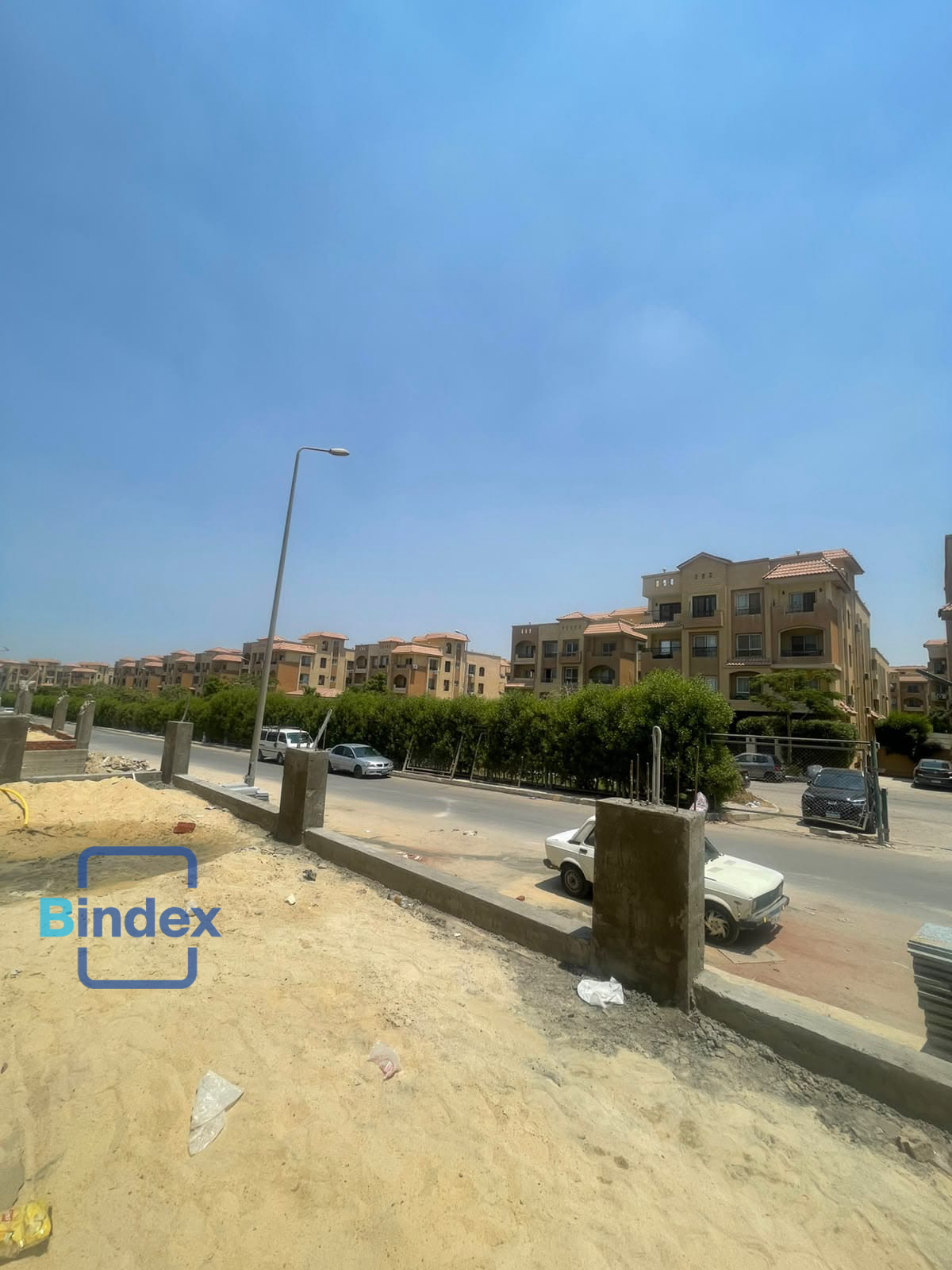 صيدليه  للبيع او الايجار  لقطه في مول طبي تجاري في منقطه الخمايل بالشيخ زايد