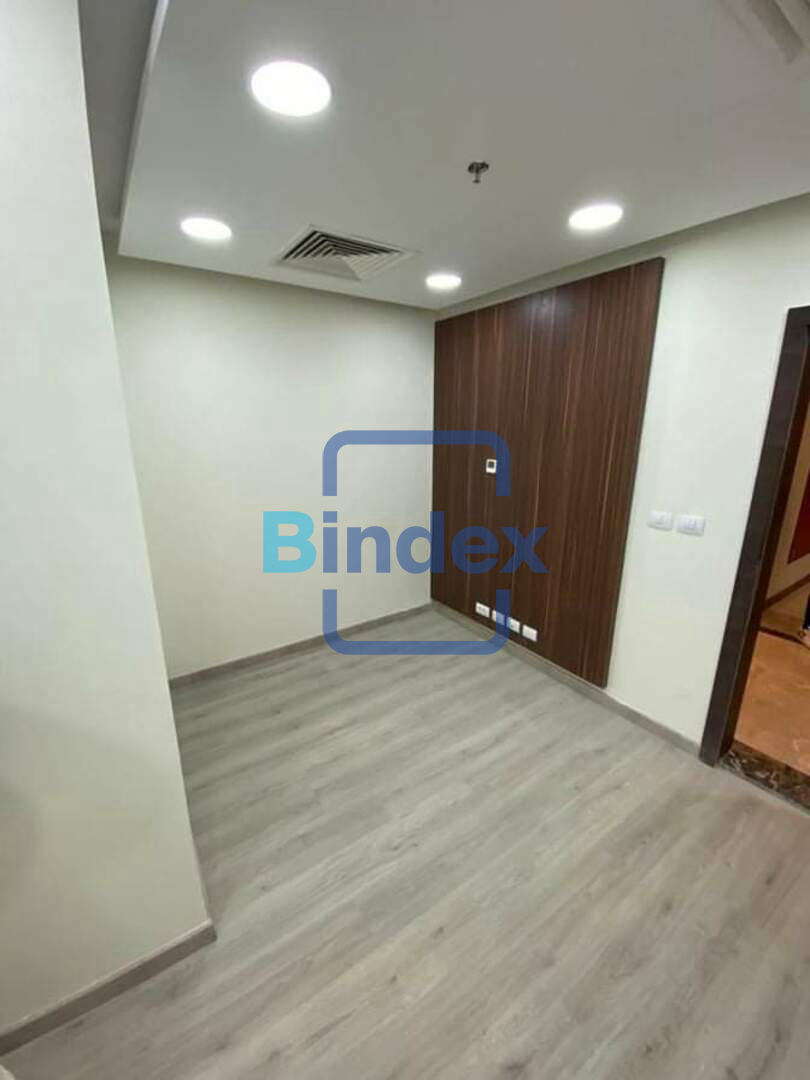 مكتب للايجار بمول تريفيوم كومبلكس بالقاهرة الجديده 