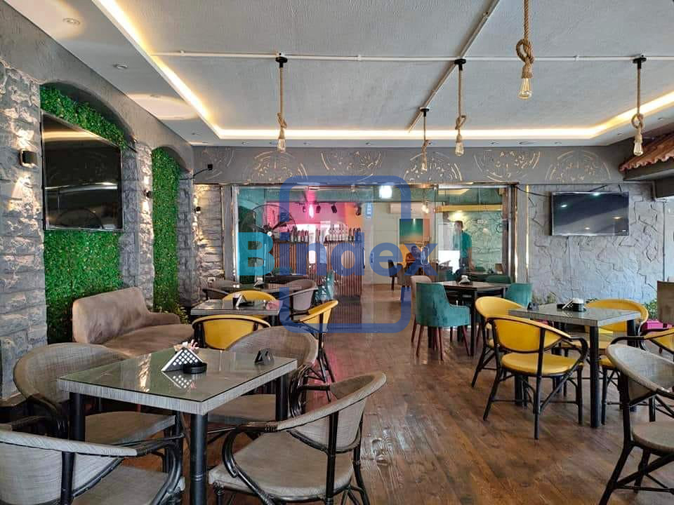 للايجار كافيه 160م مجهز بالكامل بالفرش والأجهزة وشغال لعدم التفرغ بموقع حيوي جدا اول نمره من فيصل