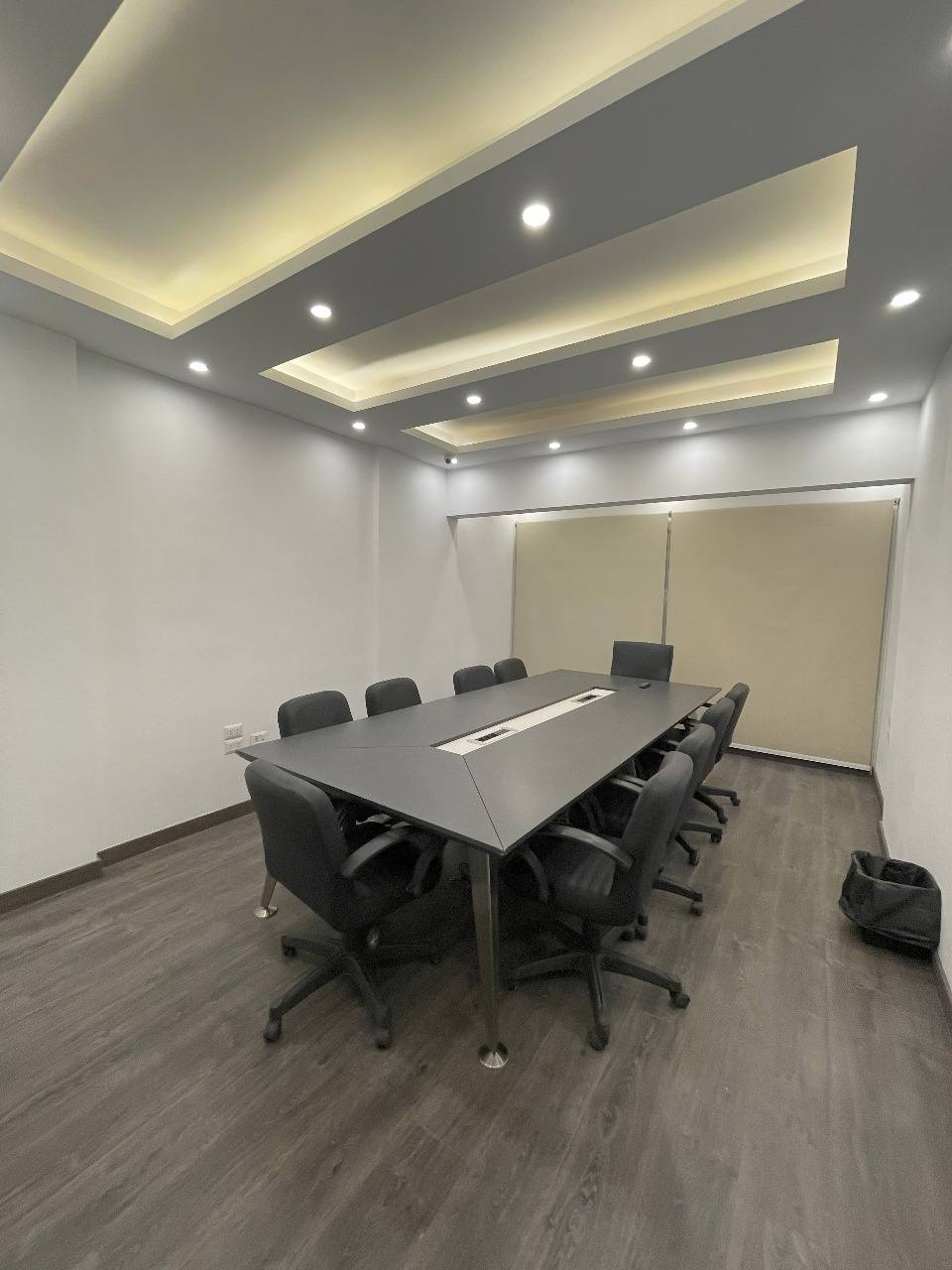 مقر اداري للايجار مرخص ومكيف ومفروش