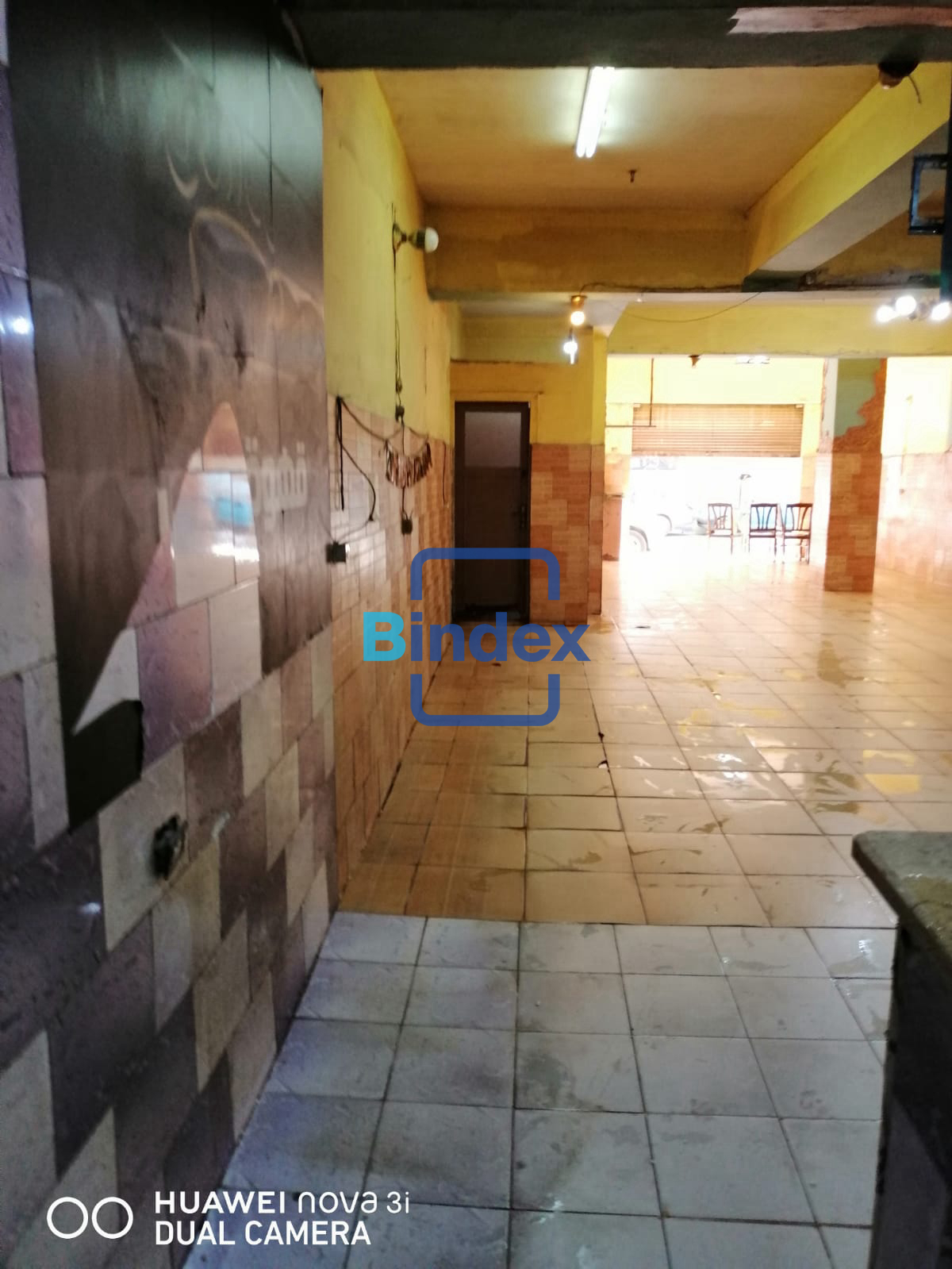 فرصه للبيع محل كامل المرافق بموقع مميز